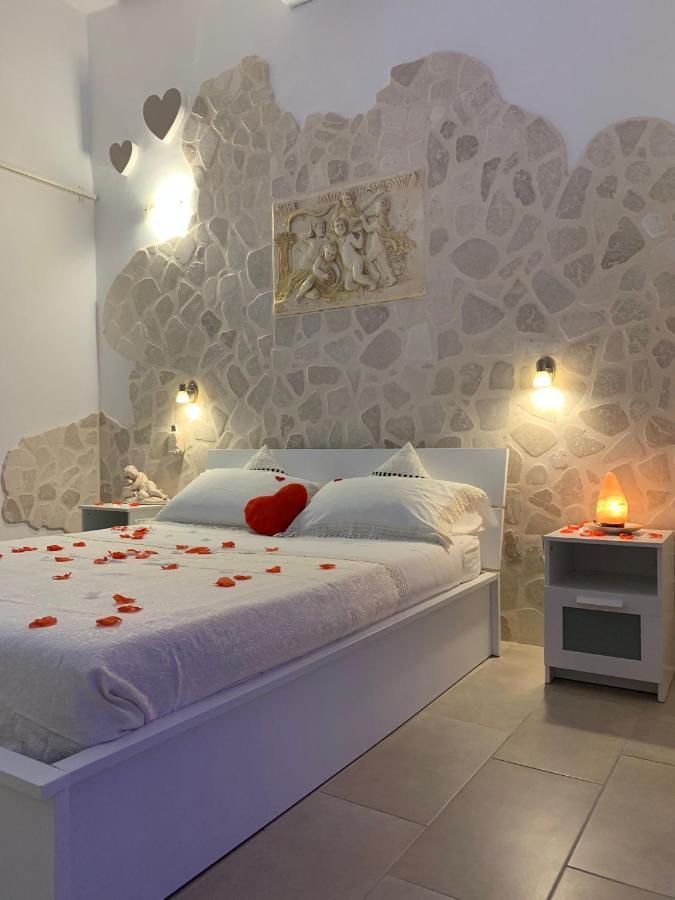 V&M Suite Con Jacuzzi Ostuni Buitenkant foto