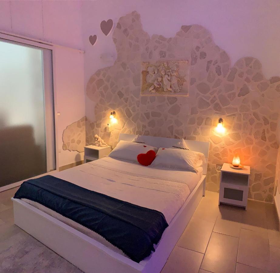 V&M Suite Con Jacuzzi Ostuni Buitenkant foto