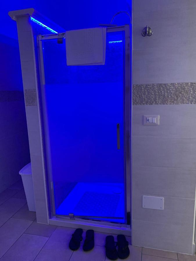 V&M Suite Con Jacuzzi Ostuni Buitenkant foto